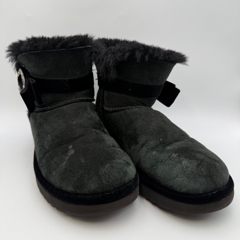 UGG Naveah Black Suede Velvet Bow Rhinestone Buckle Boots 1012393 Womens 8
